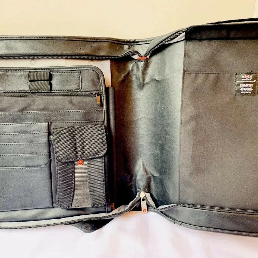 SwissGear Swiss Army Padded Laptop Briefcase Bag